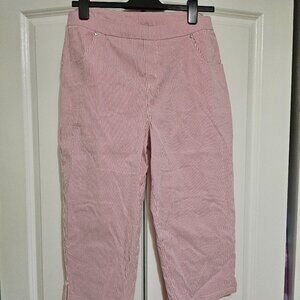 HUE cropped pants